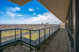 Azure | Penthouse | Fairway Views | Balcony | Gym - Image 2