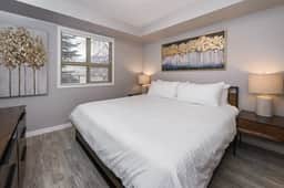 Chinook Pointe | Ground Floor | Pool | Hot Tub - Image 5