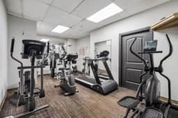 Cloud Nine | Indoor Pool | Gym | Balcony | Parking - Image 4