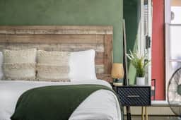 Emerald | Skyline View | UG Park | King Bed - Image 3