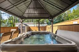 Fireside Oasis | Hot Tub | Fireplace | Hot Springs - Image 2