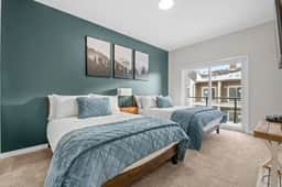 Fireside Vista | King Bed | Cable | Pets | Modern - Image 4