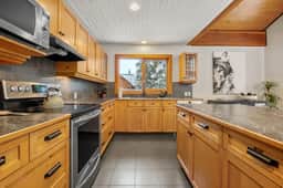 Greywolf Lodge | Private Hot Tub | Wood Fireplace - Image 5