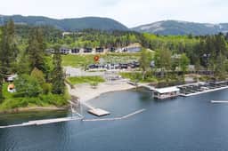 Lake Cowichan Lookout | Lakefront | Hot Tub | Pets - Image 3