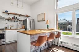 McGill Loft | Trendy | Iconic | Best Location - Image 5