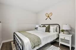 Olive & Onyx | Fire Pit | Pet-Friendly | Central - Image 4