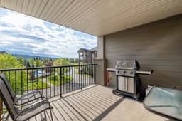 Scenic Lakefront Getaway | Hot Tub | Pool | Gym - Image 3