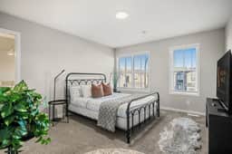 The Atrium | 2500 sqft | 2 Suites | Pet Friendly - Image 3