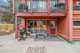 The Keep | Ski-In/Out Toby Chair | Ground Floor - Image 5