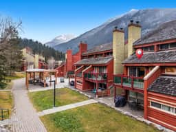 The Vantage | Ski-in/Ski-Out | Resort Access - Image 5
