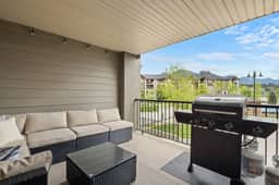 Tide's Edge | Outdoor Pool & Hot Tub | Lake Views - Image 4