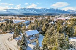 Timberline Crest | Balcony | Backyard | Pets Ok - Image 2