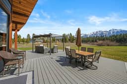 Waterfront Lodge | Private Dock | Rocky Mountains - Image 4