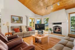 Ziggy | Pvt Beach Access | Lake Views | Fireplaces - Image 5