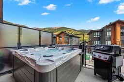 Montane | Slope-Side | Hot Tub | Resort Access - Image 3