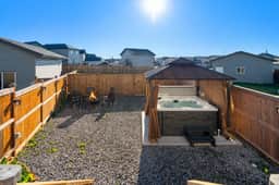 Red Door Retreat | Lake | Hot Tub | Fire Pit | AC - Image 2