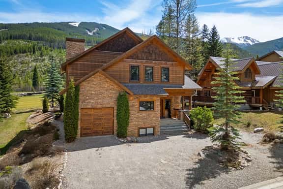 Creekside Lodge | Hot Tub | Ski-Out | Pool Table - Image 1