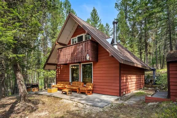 Dorothy in the Woods | Fire Pit | Fireplace | Yard - Image 1