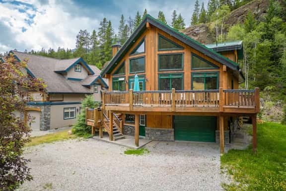 Greywolf Lodge | Private Hot Tub | Wood Fireplace - Image 1
