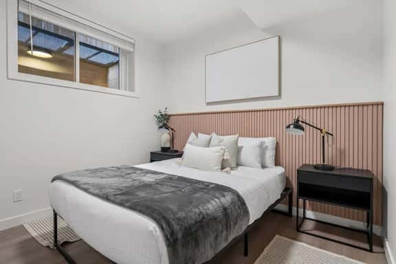 La Petite | Hot Tub | Kensington | Fenced Yard - Image 1