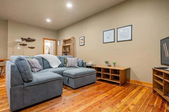 Paddlers Inn - Angler's Suite | Close to Lake/Fish - Image 1