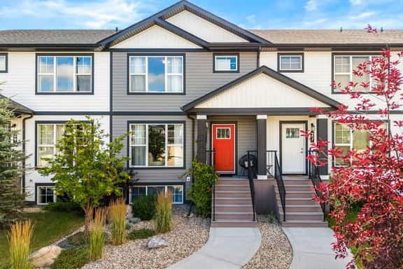 Red Door Retreat | Lake | Hot Tub | Fire Pit | AC - Image 1