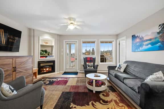 Riviera | Balcony w/ Mountain Views | Pets | Golf - Image 1