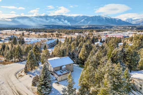 Timberline | 2 Full Suites | Backyard | Pets Ok - Image 1