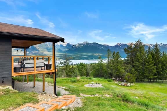 Wonders Edge | 25 Acres | Lake Views | Fire Pit - Image 1