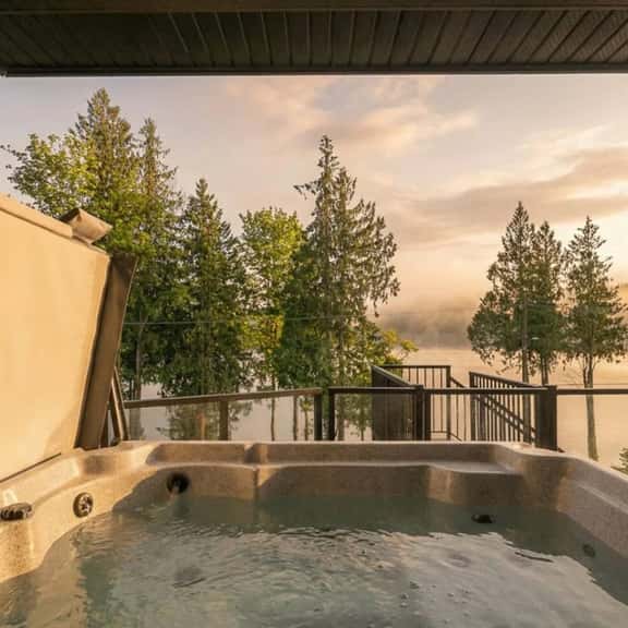 Cowichan Lakehouse | Beach | Hot Tub | Fire Pit - Image 1