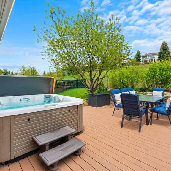 Eagle's Nest | Hot Tub | Foosball | Yard | Pets Ok - Image 1