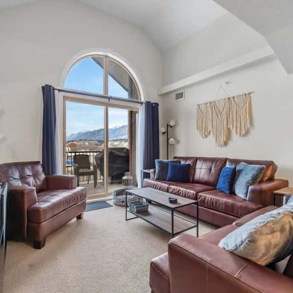 En Pointe | Top Floor | Pool | Hot Tub | Gym - Image 1