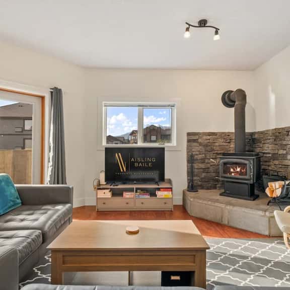 Fireside Retreat | Hot Springs | Fireplace | Pets - Image 1