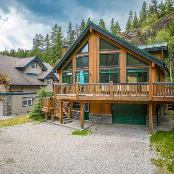 Greywolf Lodge | Private Hot Tub | Wood Fireplace - Image 1