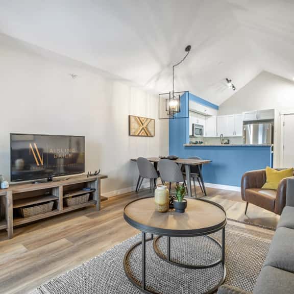 High Noon | Top Floor | Pool | Hot Tub | Gym - Image 1