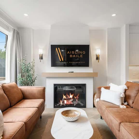 La Maison | Pvt Hot Tub | Kensington | 2500 sqft - Image 1