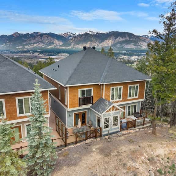 Mountainside Retreat | Pickleball | AC | Pets Ok - Image 1