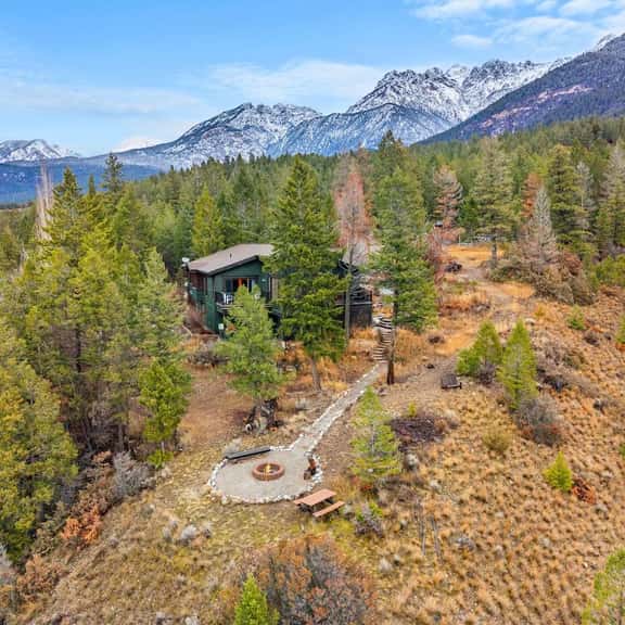 Oasis in the Woods | Theatre | 8.8 Acres | Hot Tub - Image 1