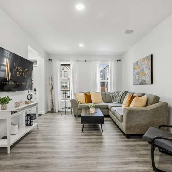 Rangeview Retreat | A/C | Dogs Ok | Modern | Large - Image 1