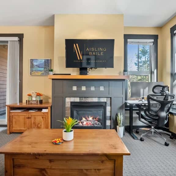Snowy Lodge | Ski-In/Out | Hot Pools | Pets Ok - Image 1
