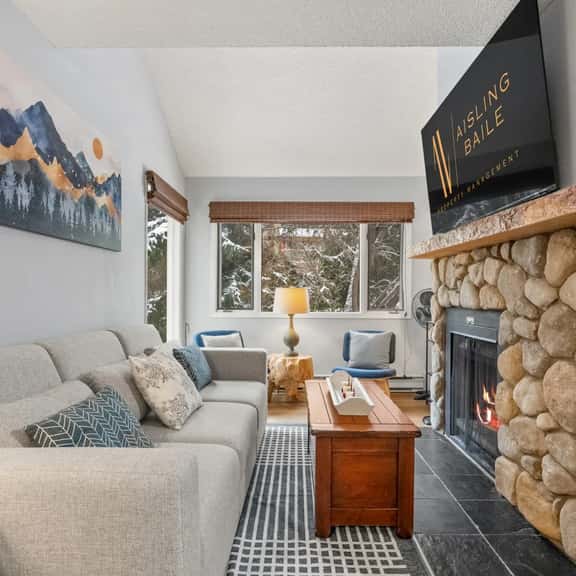 The Cozy Cork | Toby Chair | Sauna | Resort Access - Image 1