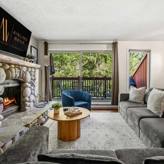 The Liftline | Toby Chair/Gondola | Hot Pools/Tubs - Image 1