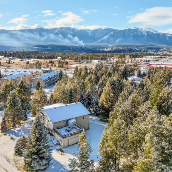 Timberline | 2 Full Suites | Backyard | Pets Ok - Image 1