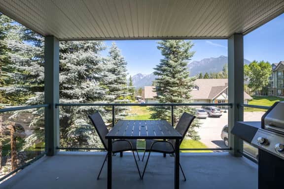 Alpine Retreat | Pool | Hot Tub | Affordable - Image 5