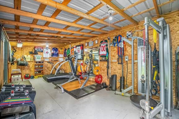 Ash & Iron | Lake | Hot Tub | Fire Pit | Gym | Yard - Image 5