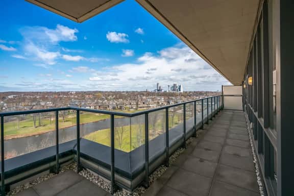 Azure | Penthouse | Fairway Views | Balcony | Gym - Image 2