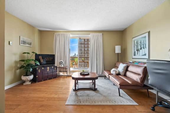 Cloud Nine | Indoor Pool | Gym | Balcony | Parking - Image 3