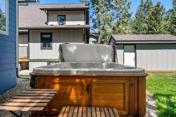 Conifer Cottage | Hot Tub | Peaceful | Foosball - Image 4