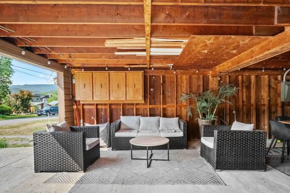 Coral | Beach Access | Fenced Yard | Fire Pit - Image 2