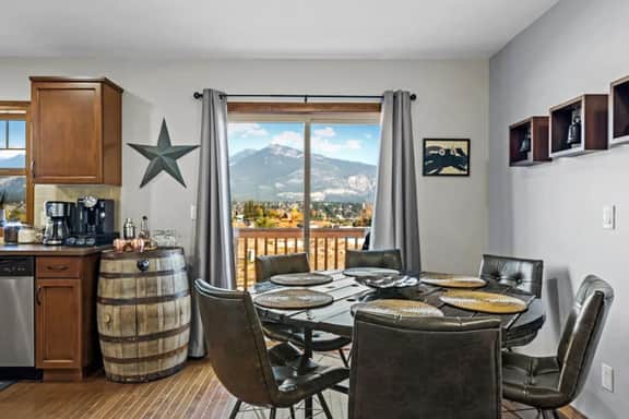 Downtown Basecamp | Stylish | Games Room - Image 3